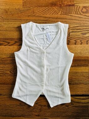 Banana Republic Ivory Button Front V‑Neck Cap Sleeve Vest